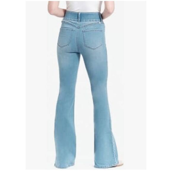 1822 Denim Fit & Lift High Rise Flare Jeans Light Wash Stretchy Flattering 14/32 - Picture 6 of 11